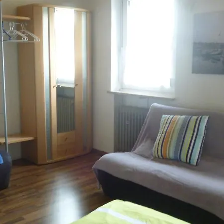 Grosse Mit Vier Schlafzimmern Apartman